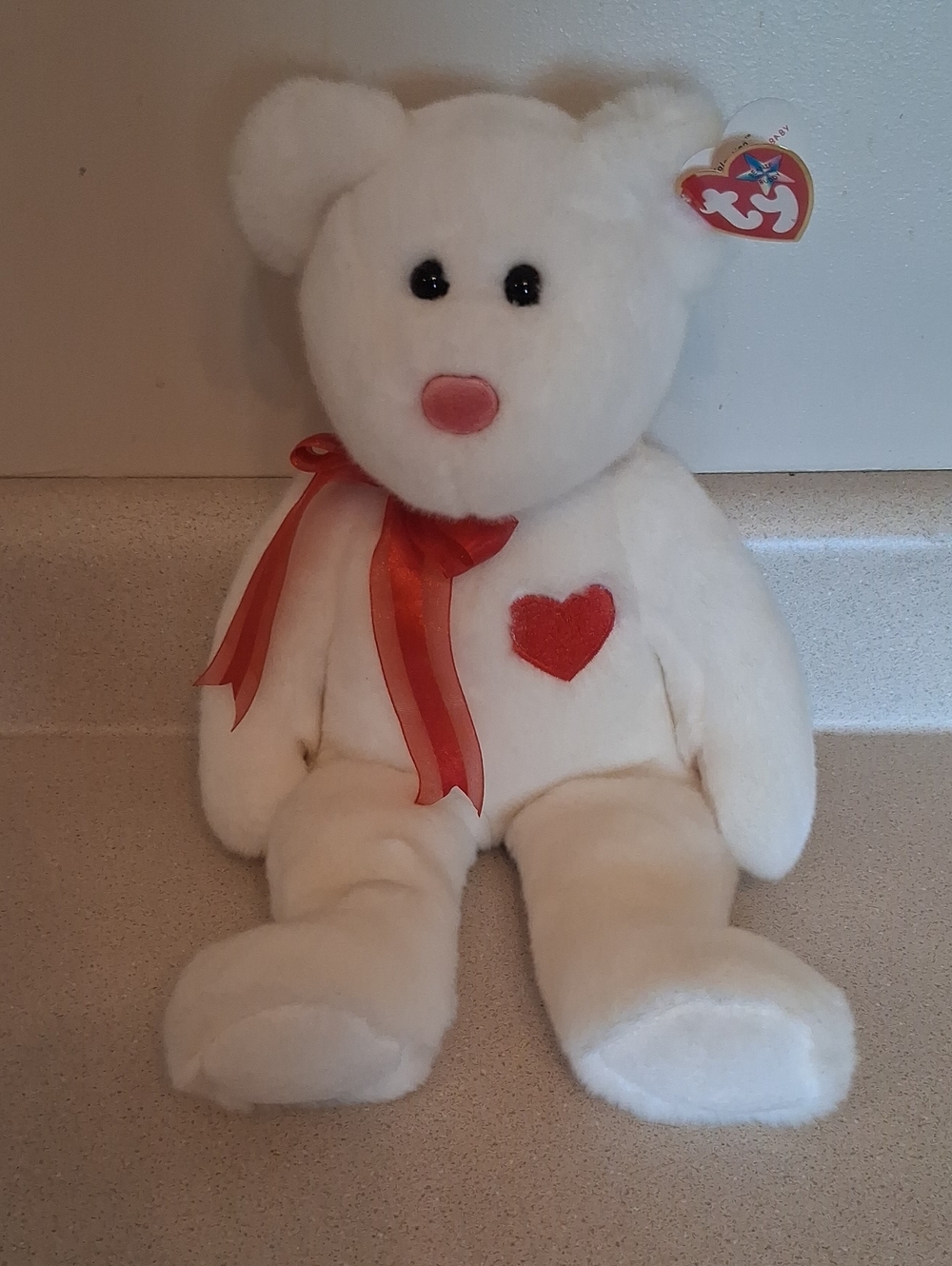 Ty Beanie Bear " Valentino" 1999